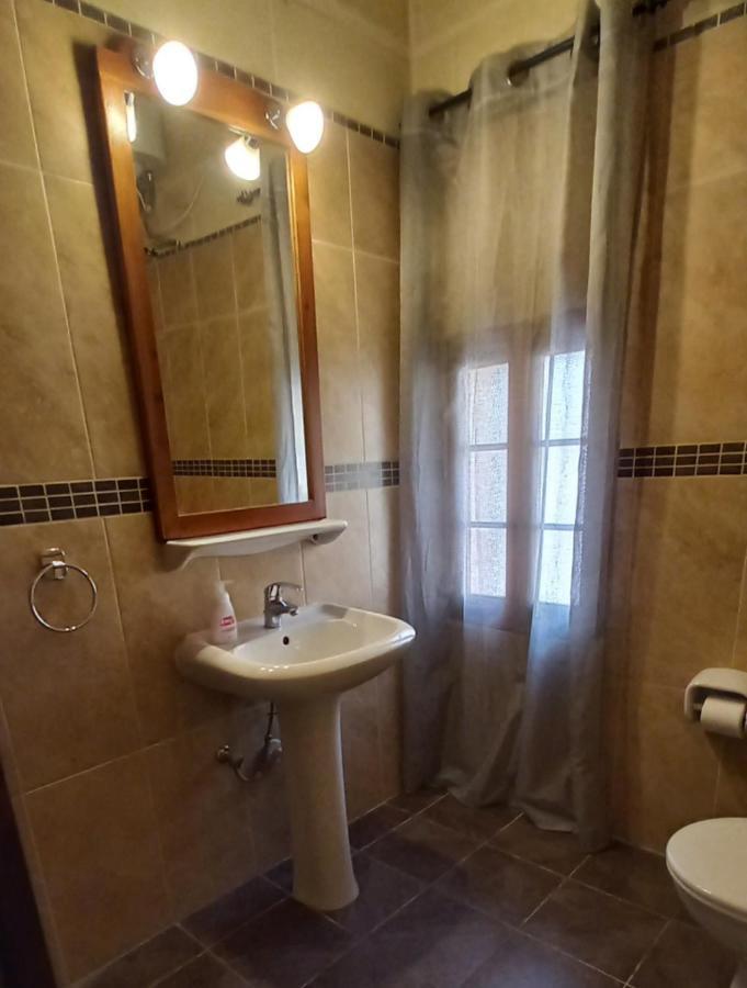 Ta Majsi Farmhouse With Indoor Heated Pool San Lawrenz Exterior foto